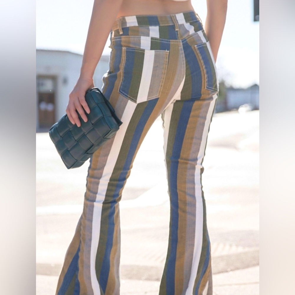 Striped High Rise Denim Elephant Bell Bottom Flare Raw Hem High Rise Jeans EUC S